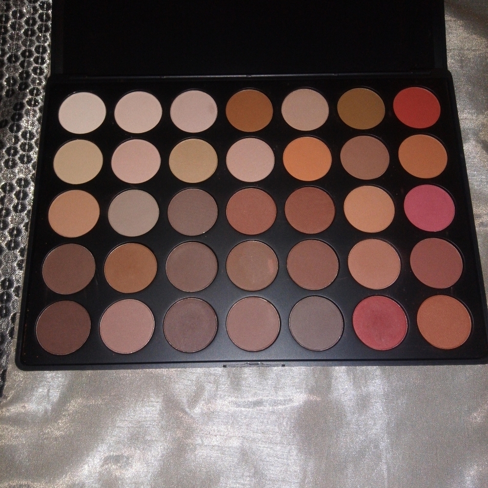 Morphe eyeshadow pallet